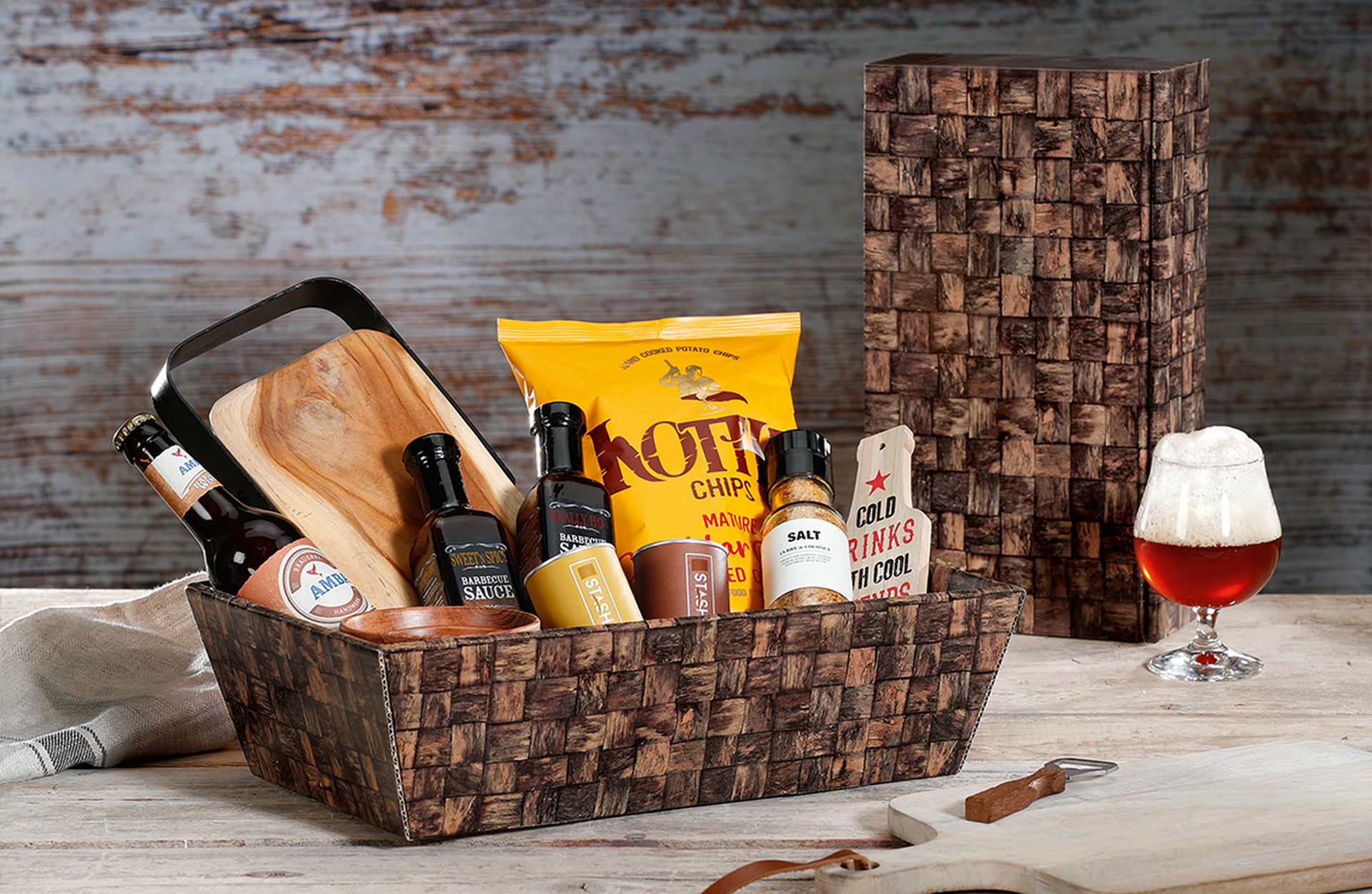Gift box and gift basket, Country with beer