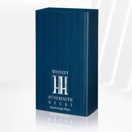 Gift packaging with custom hot foil embossing for Hünerfauth